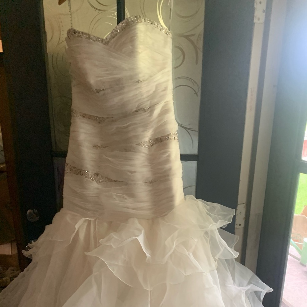 Wedding dress
